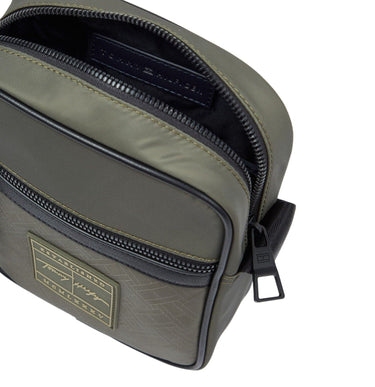 AM0AM084490H7 Bolso tommy th signature mini reporter
